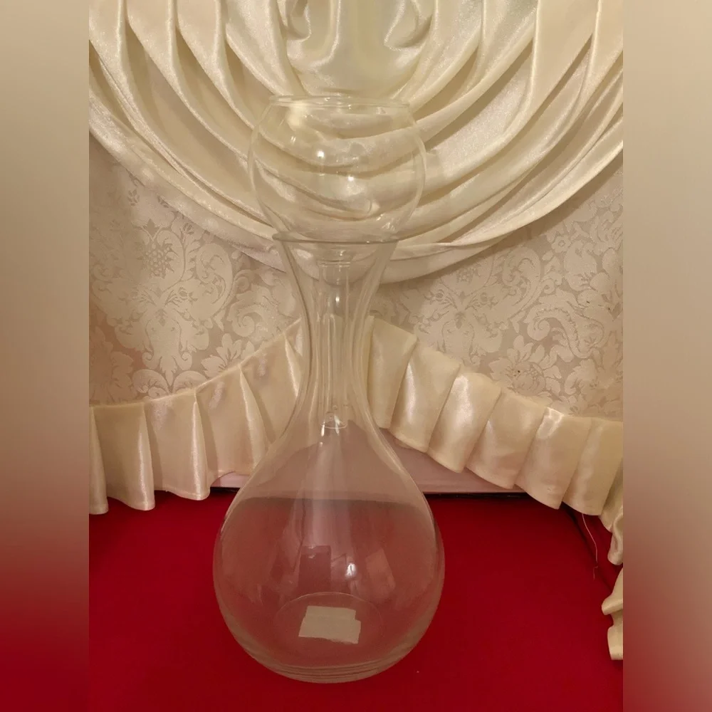 WINE DECANTER BY KIRKLANDS